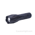 Logo personalizzato Focustable all&#39;ingrosso Vendita calda A100 Torcia tattica più potente LED LED 1000 Lumen Flashlight